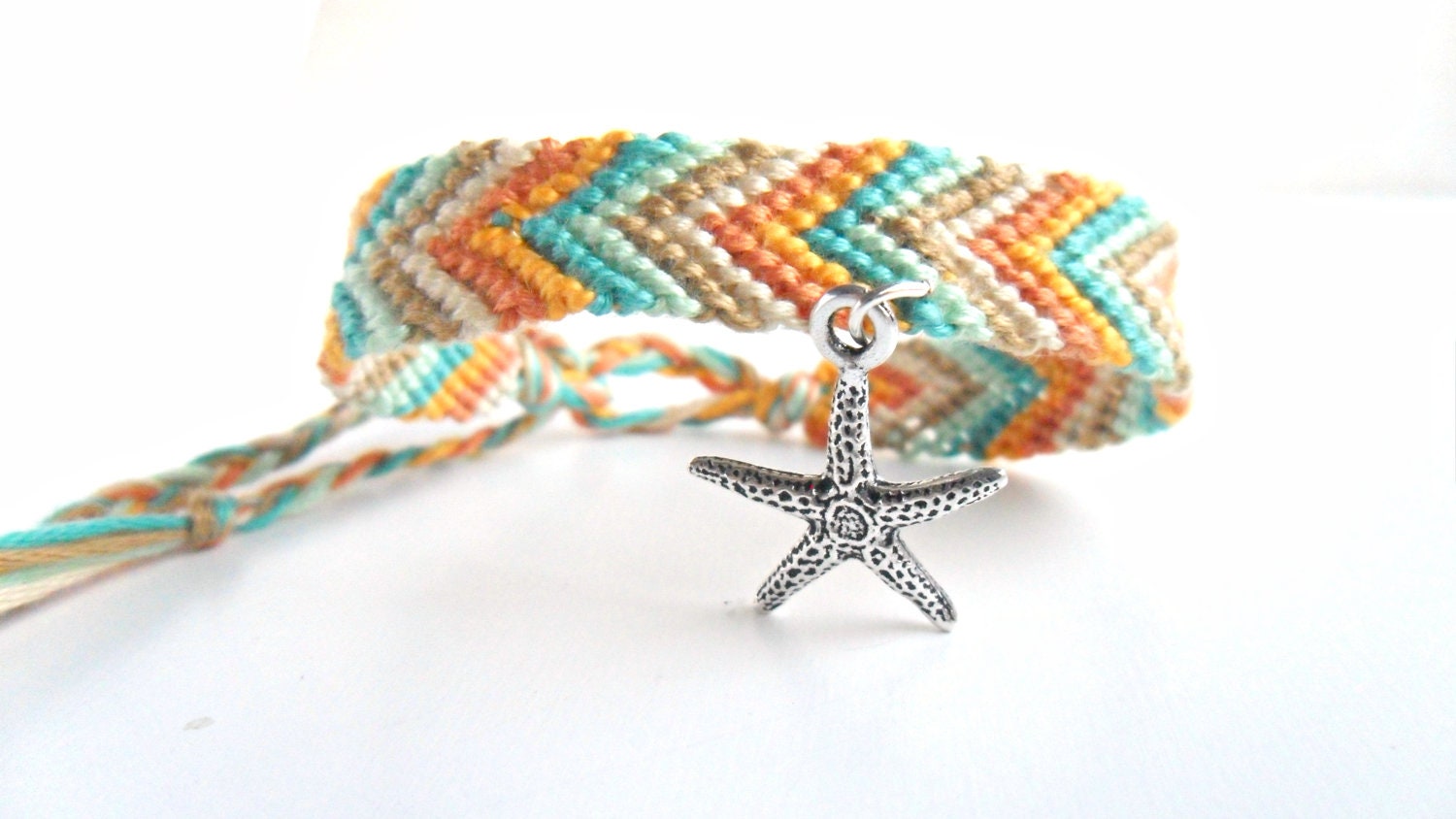 Starfish Friendship Bracelet Charm Wood Beads Boho Surf Style Beach Beachy Ocean Breeze Summer Fashion Pookie Design