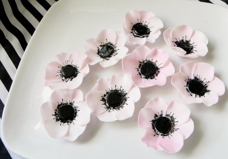 Edible Fondant Anemone Sugar Flowers 18 qty for wedding cake, birthday cake, modern wedding