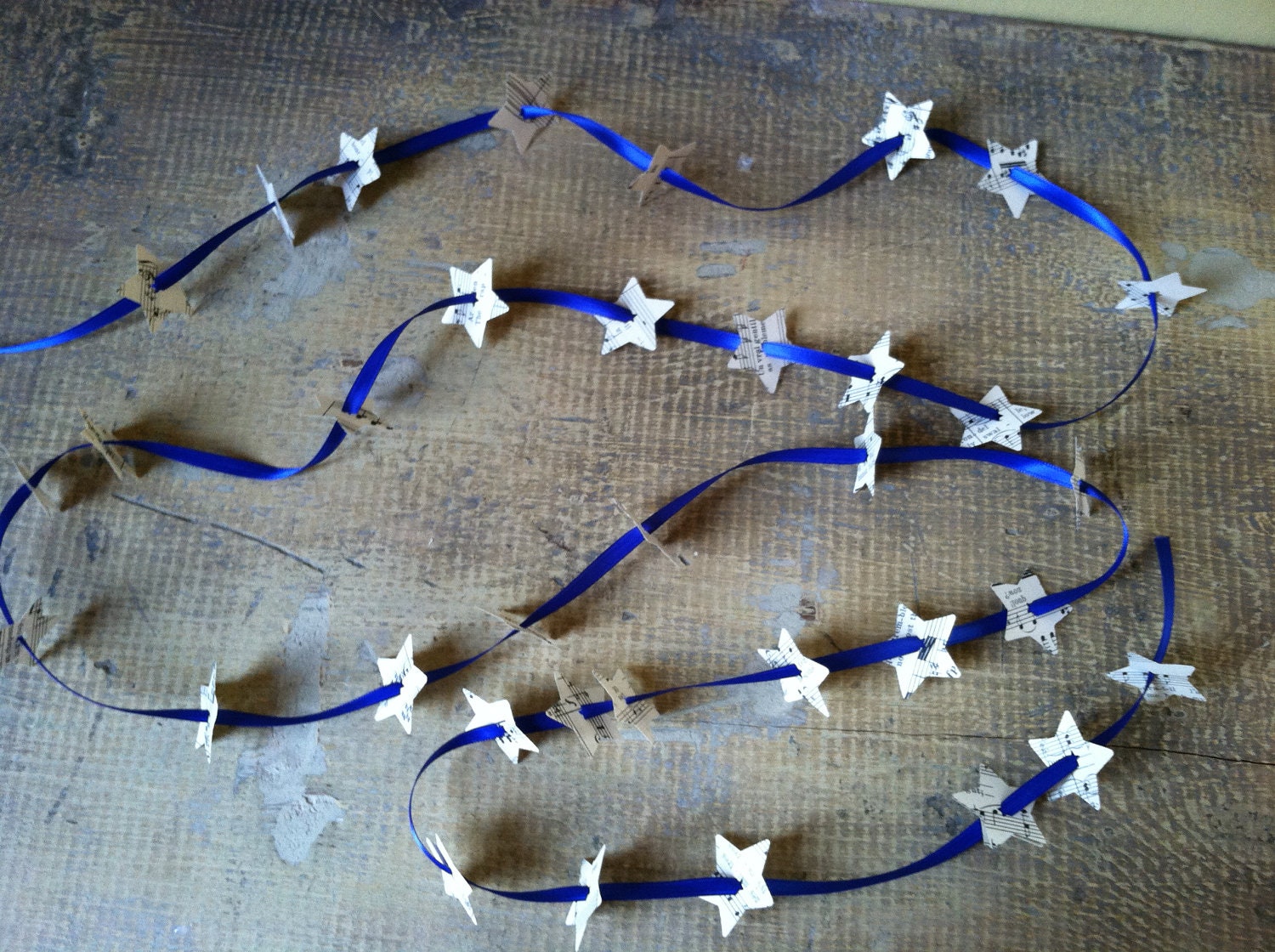 Musical Star Ribbon Garland