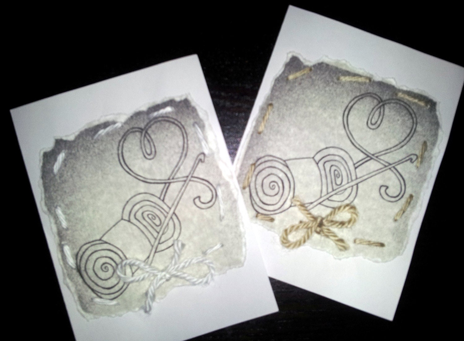 Set of 4 Note Cards, Original Crochet Lover Design (Tan and White)