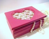 pink jewelry box, wood jewelry box, girls jewelry box, upcycled jewelry box, heart box, trinket box, valentine's day