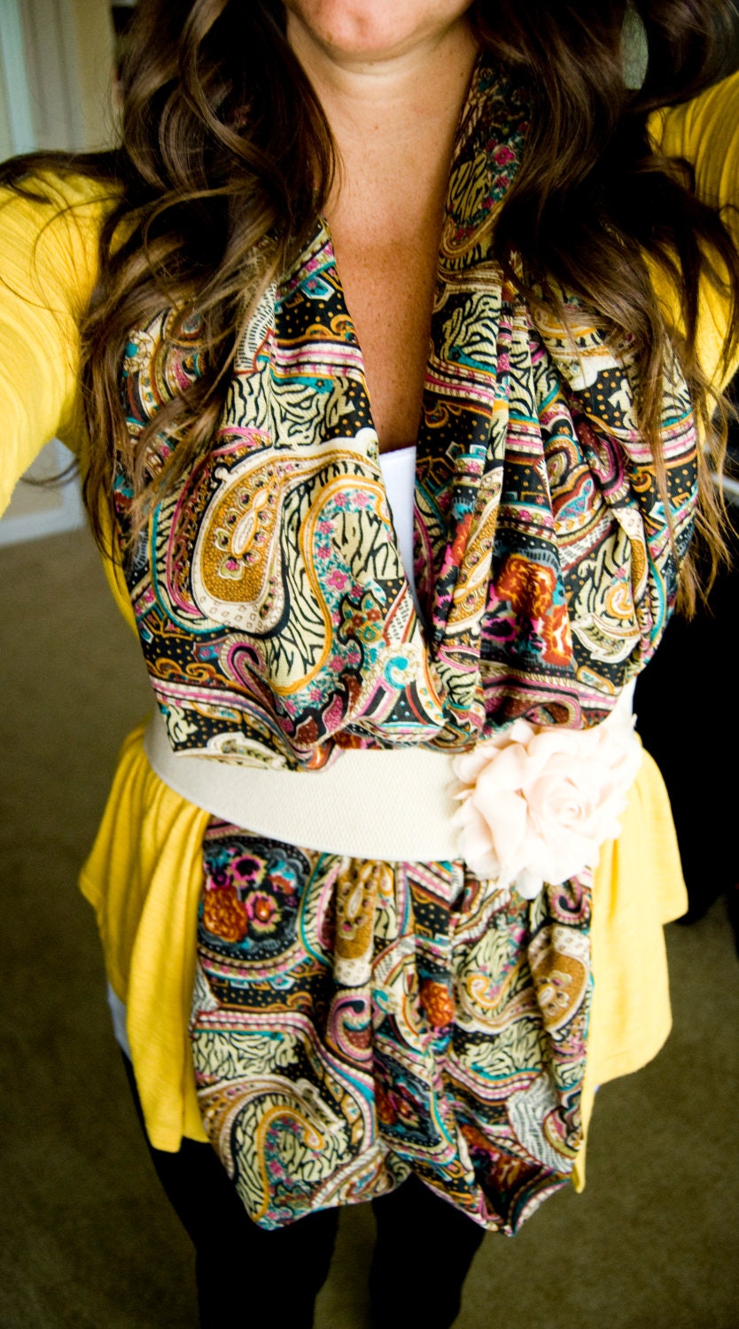 Classy Paisley Blend Infinity Scarf