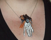 Decorative Halloween Costume Jewelry Skeleton Hand Pendant for Necklace White or Black Sale Handmade