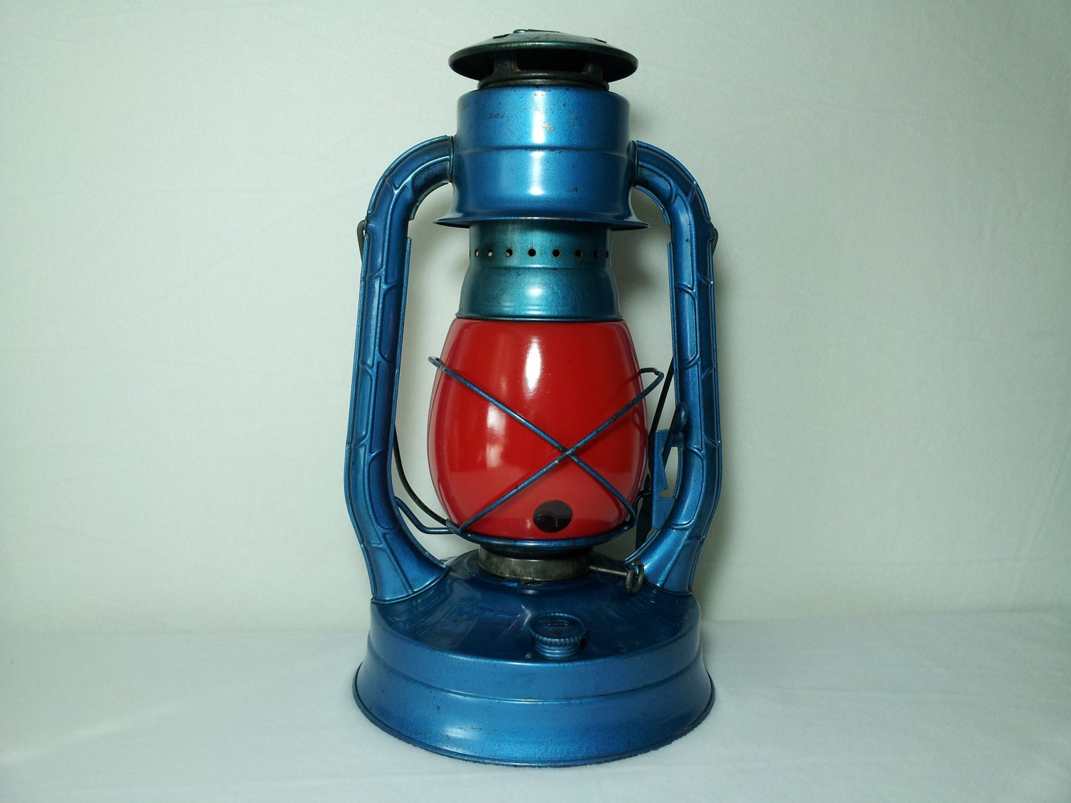 Dietz N.Y. U.S.A No. 8 Air Pilot Kerosene Lantern