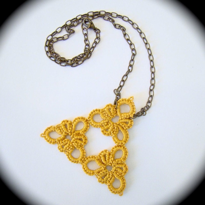 Tatted Pendant Necklace - Triforce