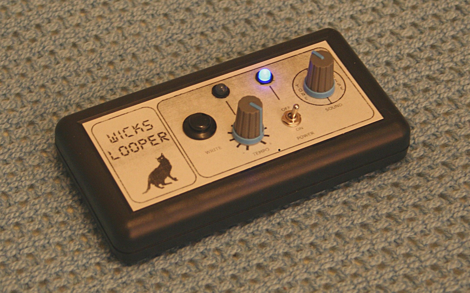 Wicks Looper, Handmade Musical Instrument