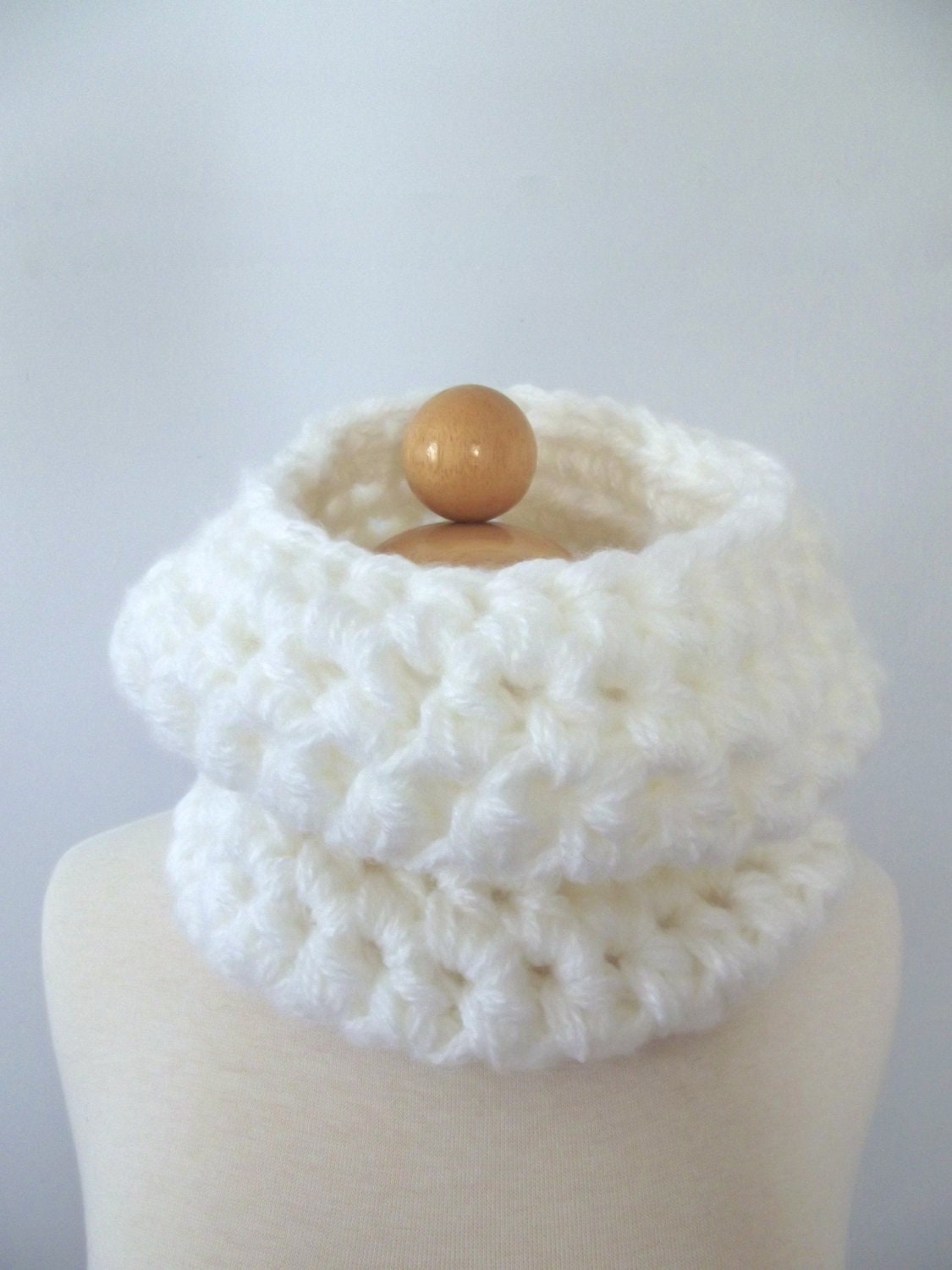 Womens Chunky Cowl, Teen Chunky Cowl, Mens Chunky Cowl, Scarf, Neck Warmer, Hood - Winter White Cowl Warm Crochet for Teens, Men, Women