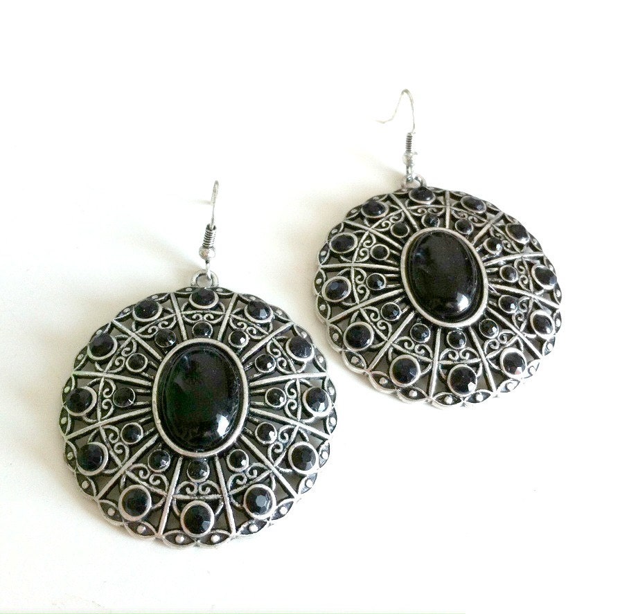 Dark Elegance Earrings