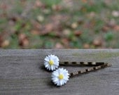 Daisies - Bobby Pin Set (2) - Daisy - Bobbies - Spring - Easter - Yellow - White - Flower - Gifts Under 25