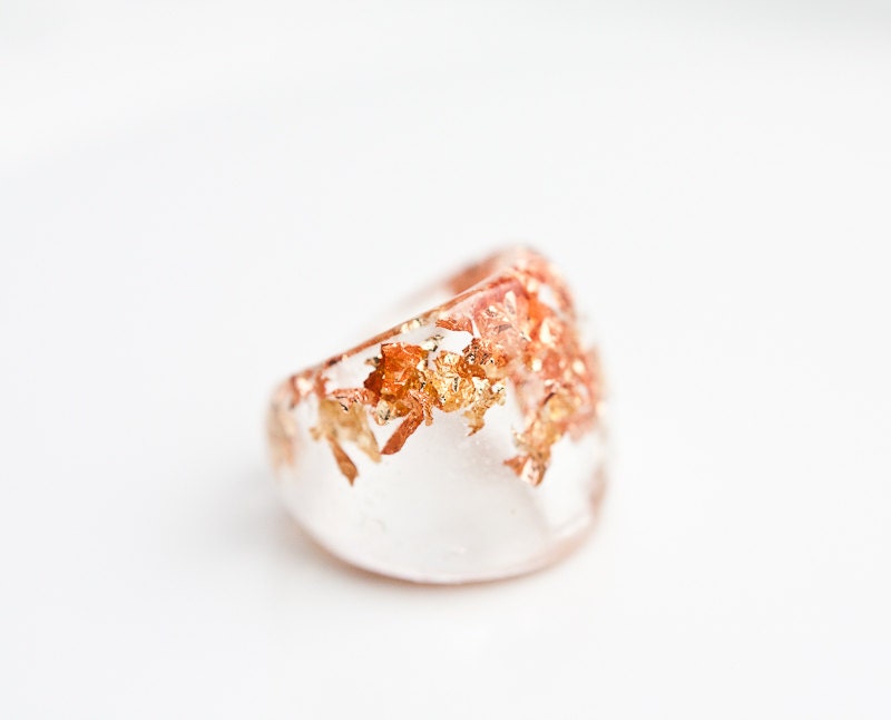 Resin Ring Yellow Pink Gold Flakes Round Shape Cocktail Ring Size 8 OOAK organic peach minimalist jewelry rusteam