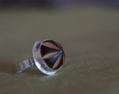 Vintage wood button ring - carved pinwheel button reclaimed ring - size 5