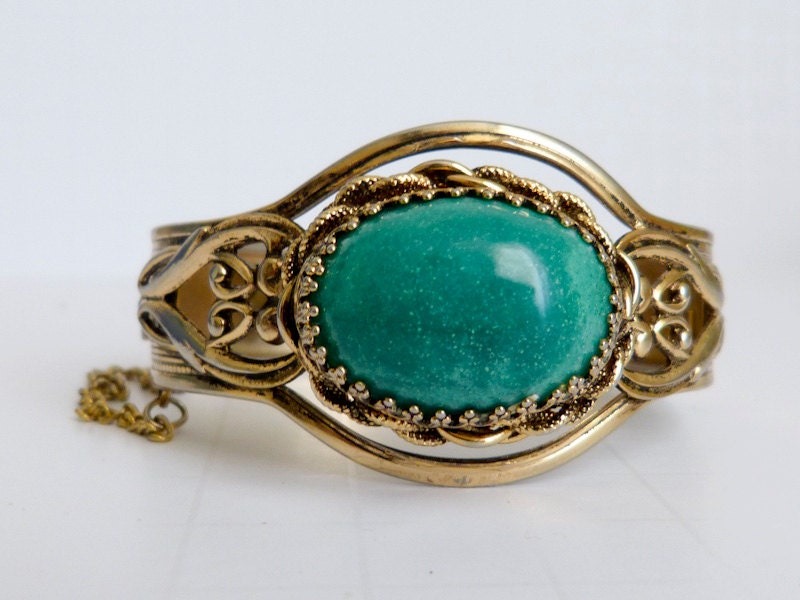 Vintage Gold Cuff Bracelet with Green Oval Stone