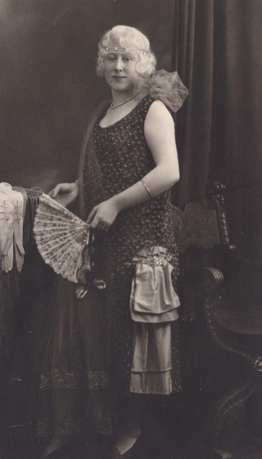 Viennese Platinum Blonde in High 1920s Style