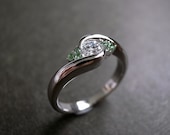 Diamonds Wedding Ring with Peridot in 14K White Gold