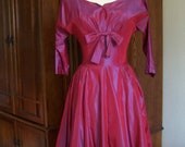 1950's Iridescent Fuchsia Taffeta Tea Length Swing Dress Size Small
