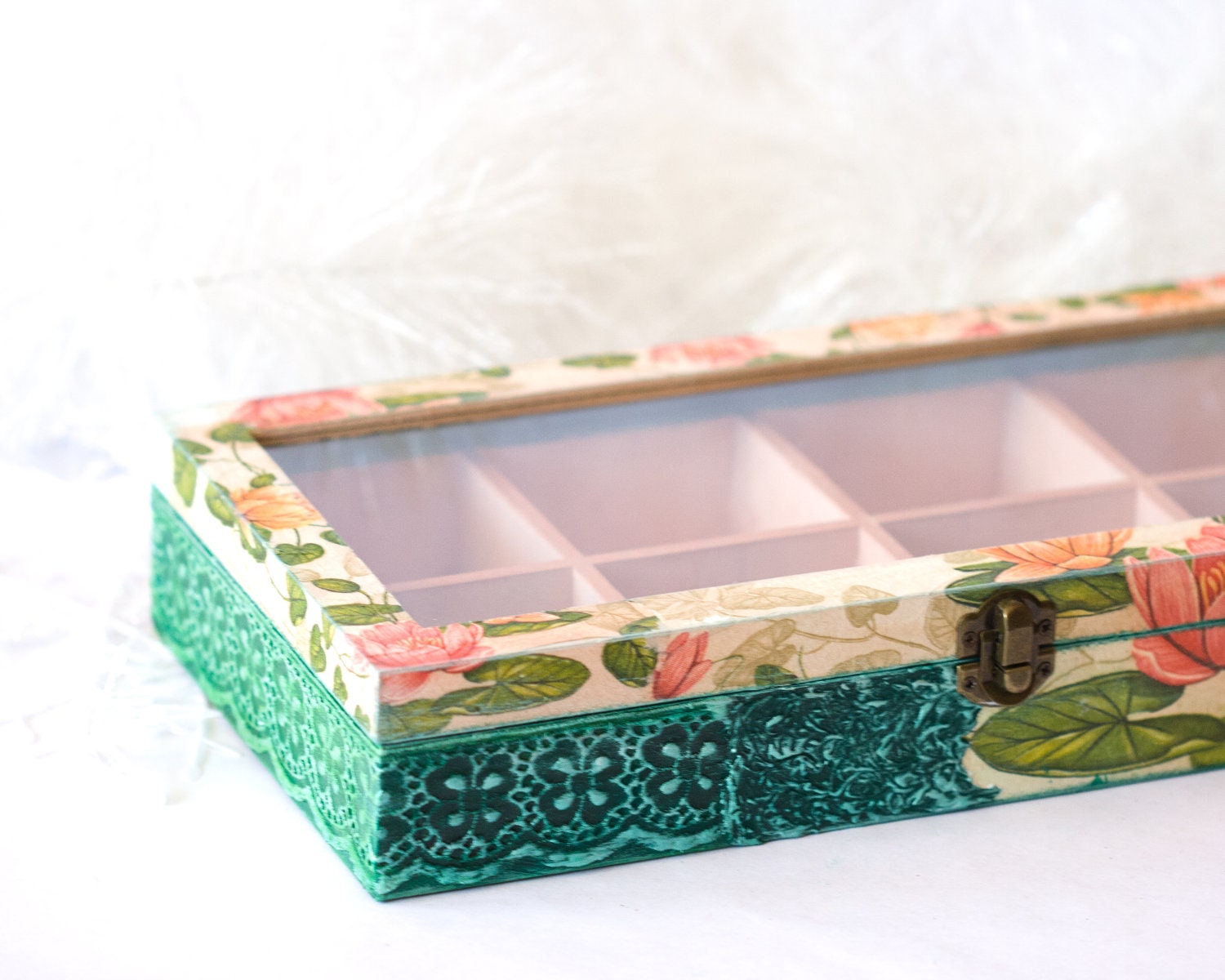LILY THE PINK - Storage Box or Tea Box,  Romantic Gift for Her, Pink Lily, Ultramarine Chartreuse, Christmas Gift Idea ohtteam