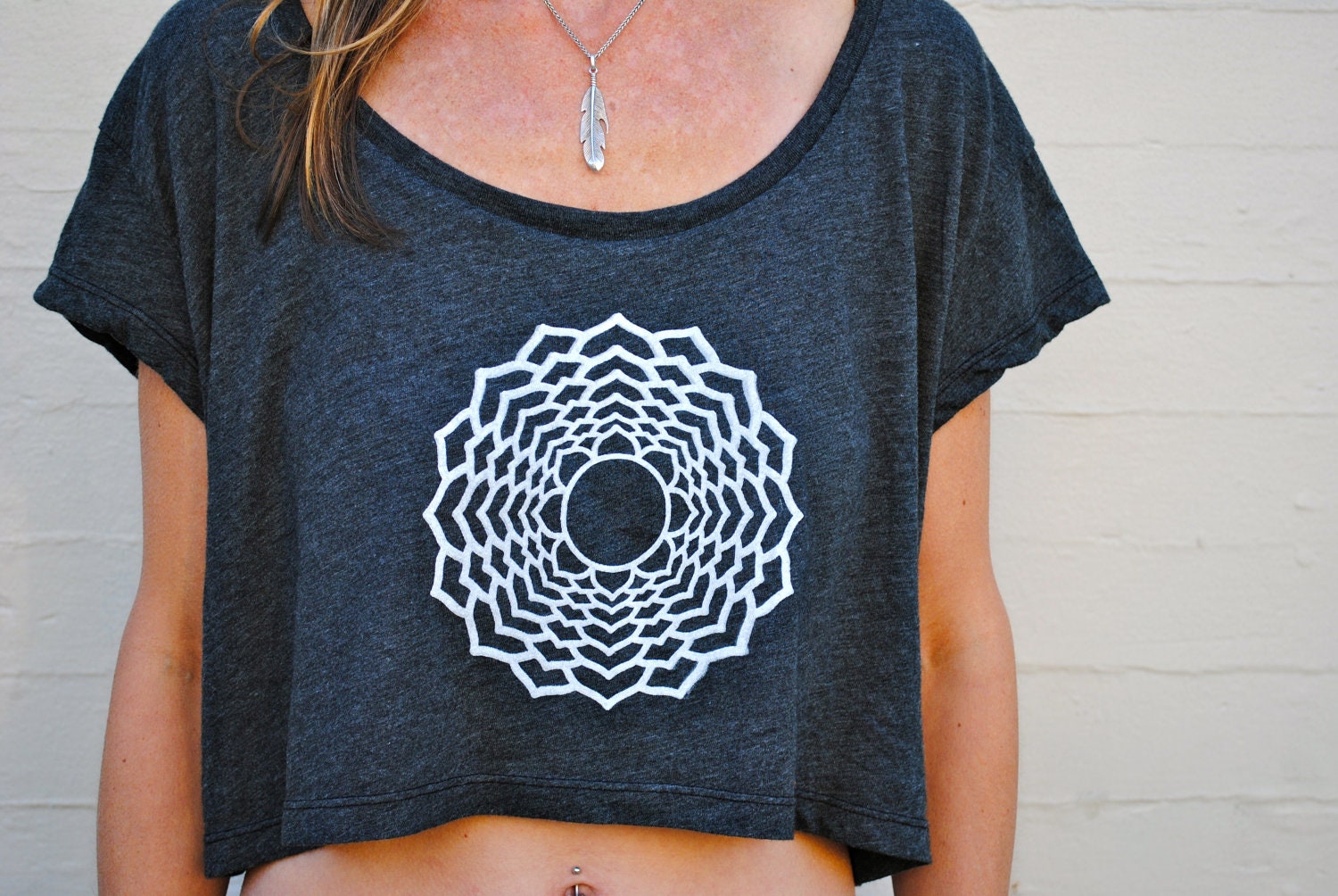 Crown Chakra Love Crop Top - Almost Black