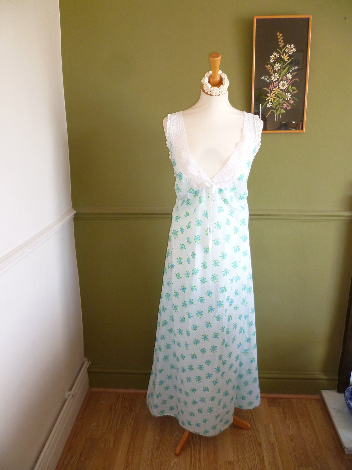 1940s STYLE 1970s Night Gown -  M / L
