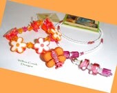 Lil' Girl  Butterfly Flower Buttons Beaded Bookmark - Stretchy Bracelet - Book Thong, Children Bookmarks, Books Zines