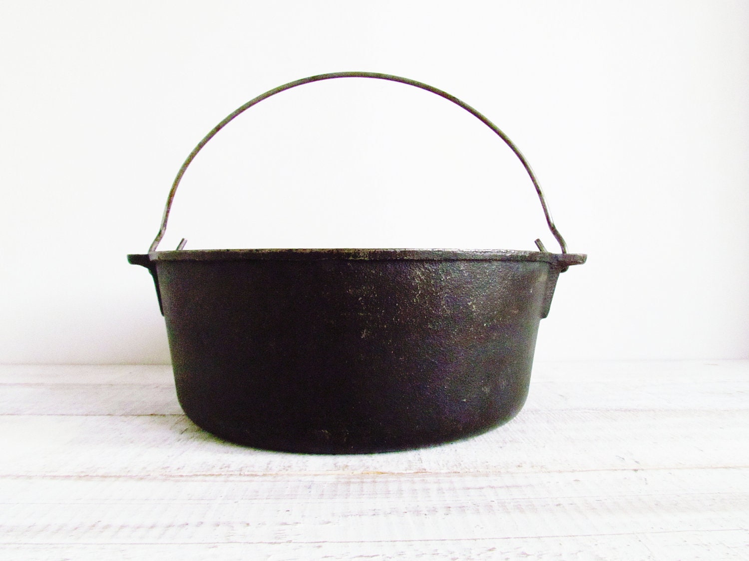 Vintage Large Cast Iron 5 QT Pot
