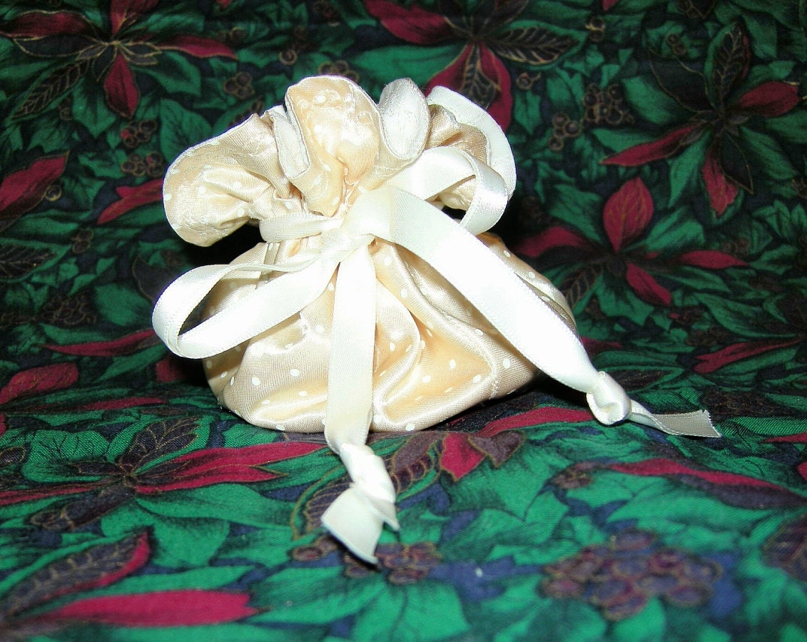 Jewelry Tote, Travel Tote, Beige Satin Purse, Drawstring Bag, Lined Jewelry Pouch with 8 pockets, Handmade, Elegant Useful Gift Bag