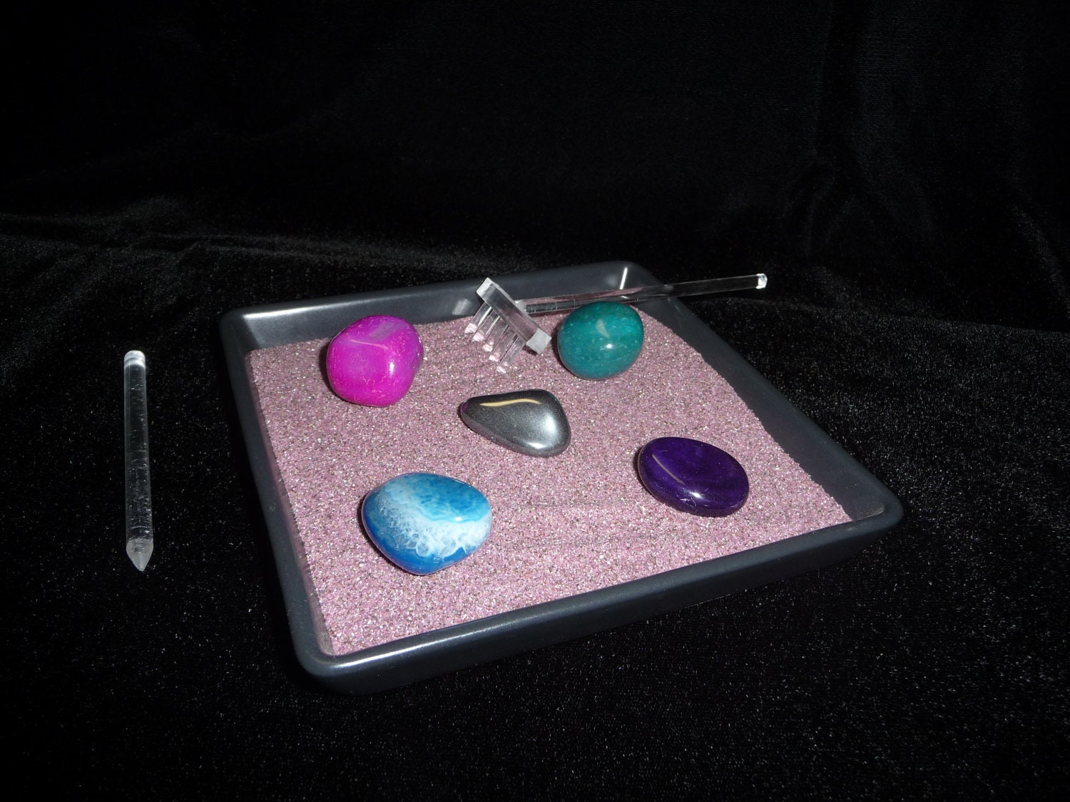 Awesome Zen Garden with Precious Garnet Sand & handmade acrylic rake Meditation Garden