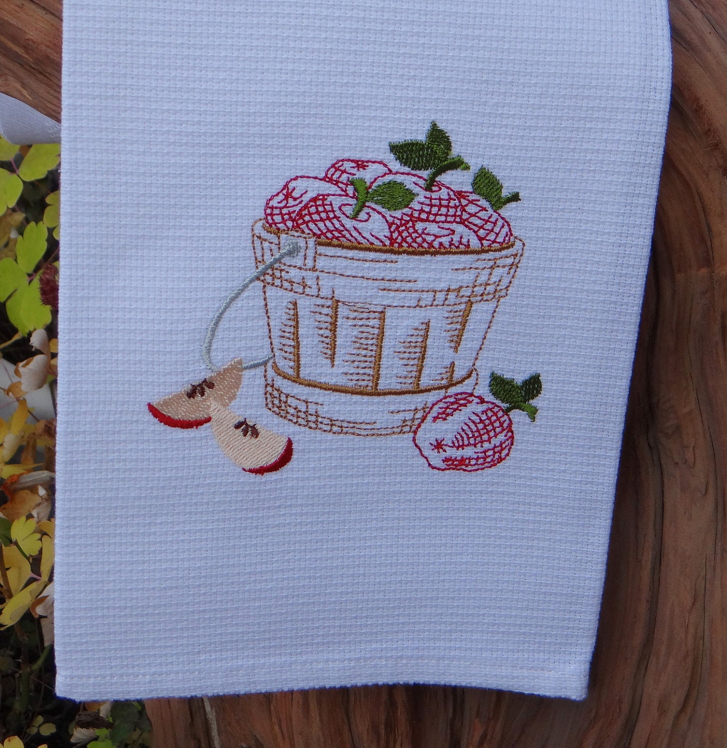 Harvest Theme Cotton Huck Kitchen Towel - Apple Basket