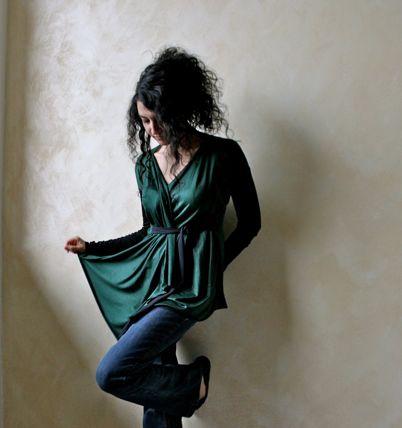 Women's long sleeved jersey cardigan - black and green draped sweatshirt