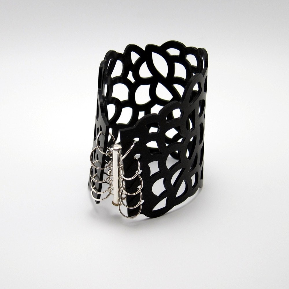 Laser Cut Silicone Rubber Bracelet, S Size - Organic Cell Series