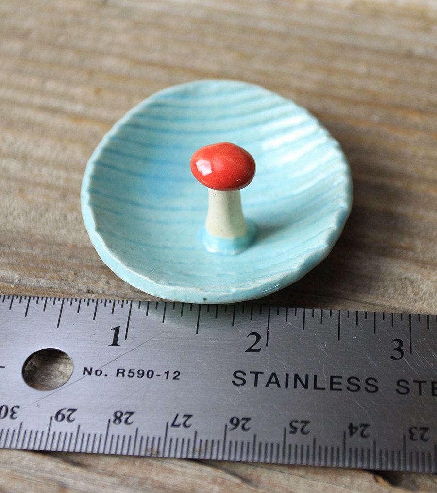 Wood Grain Pottery Tray with Red Mushroom - Faux Bois
