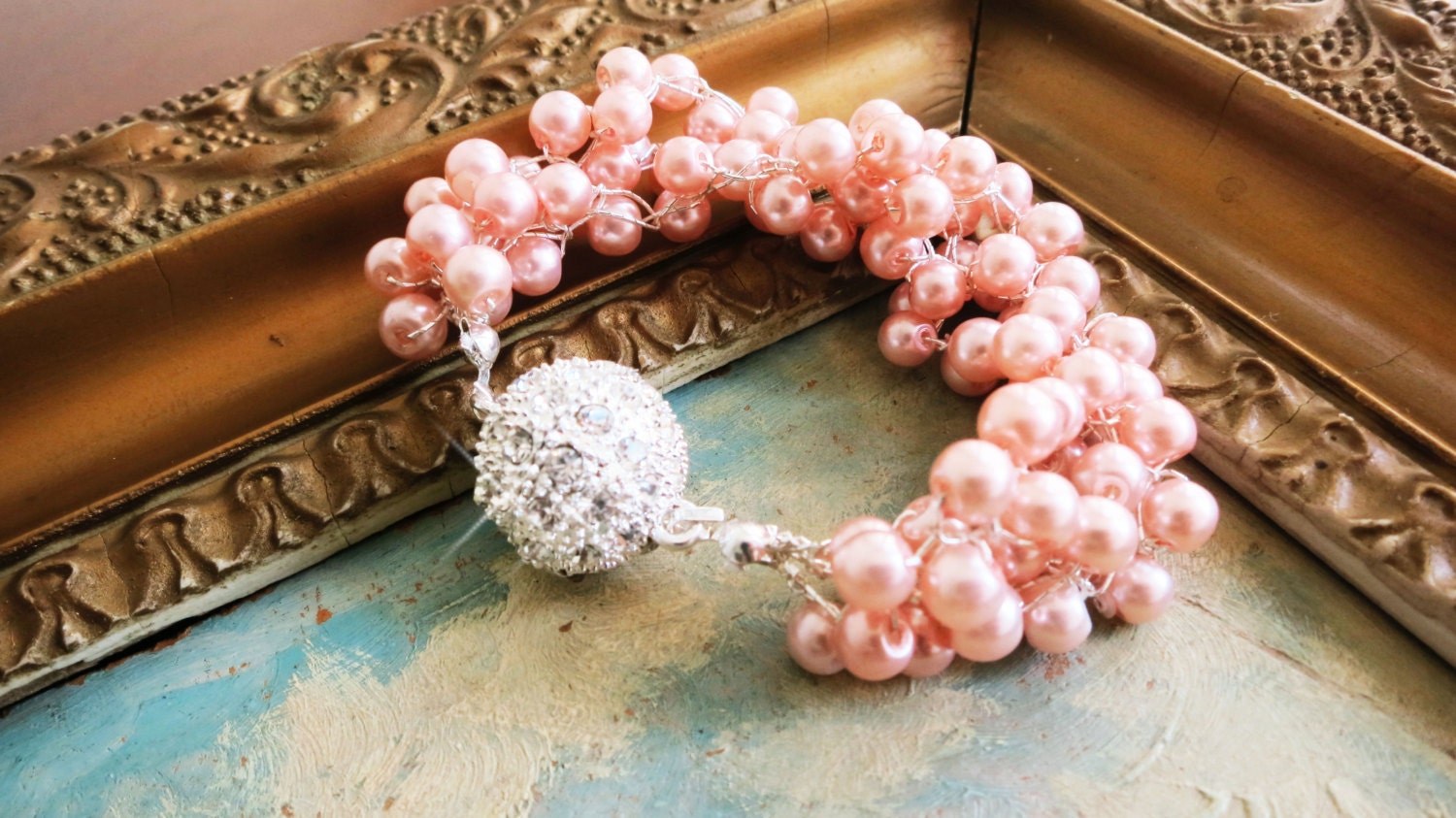 Blush Pink Pearl Wedding Bracelet, Bridesmaids Pearl Bracelet, Bridal Chunky Pearl Bracelet with Silver Rhinestone