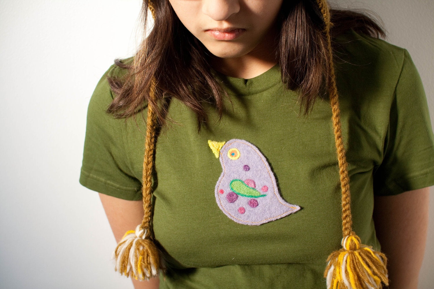 Womens summer T-shirt in green -felt bird appliqué top