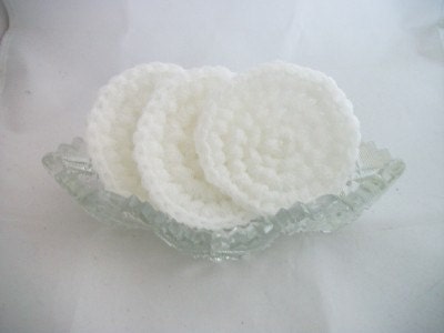 Three Round Scrubbies in White