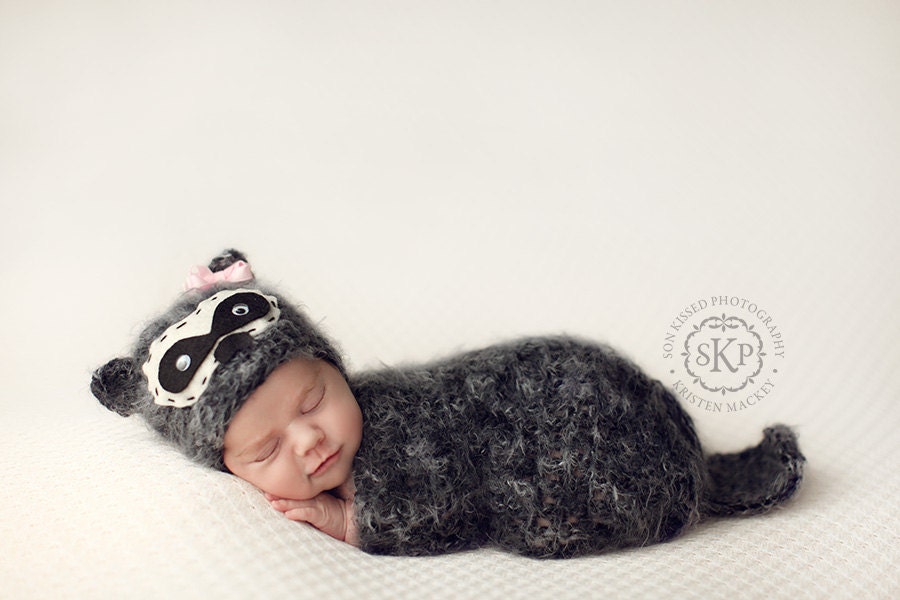 Baby Raccoon hat set, Knit Newborn Hat, Baby Hat, Animal Hat, Great Photo Prop