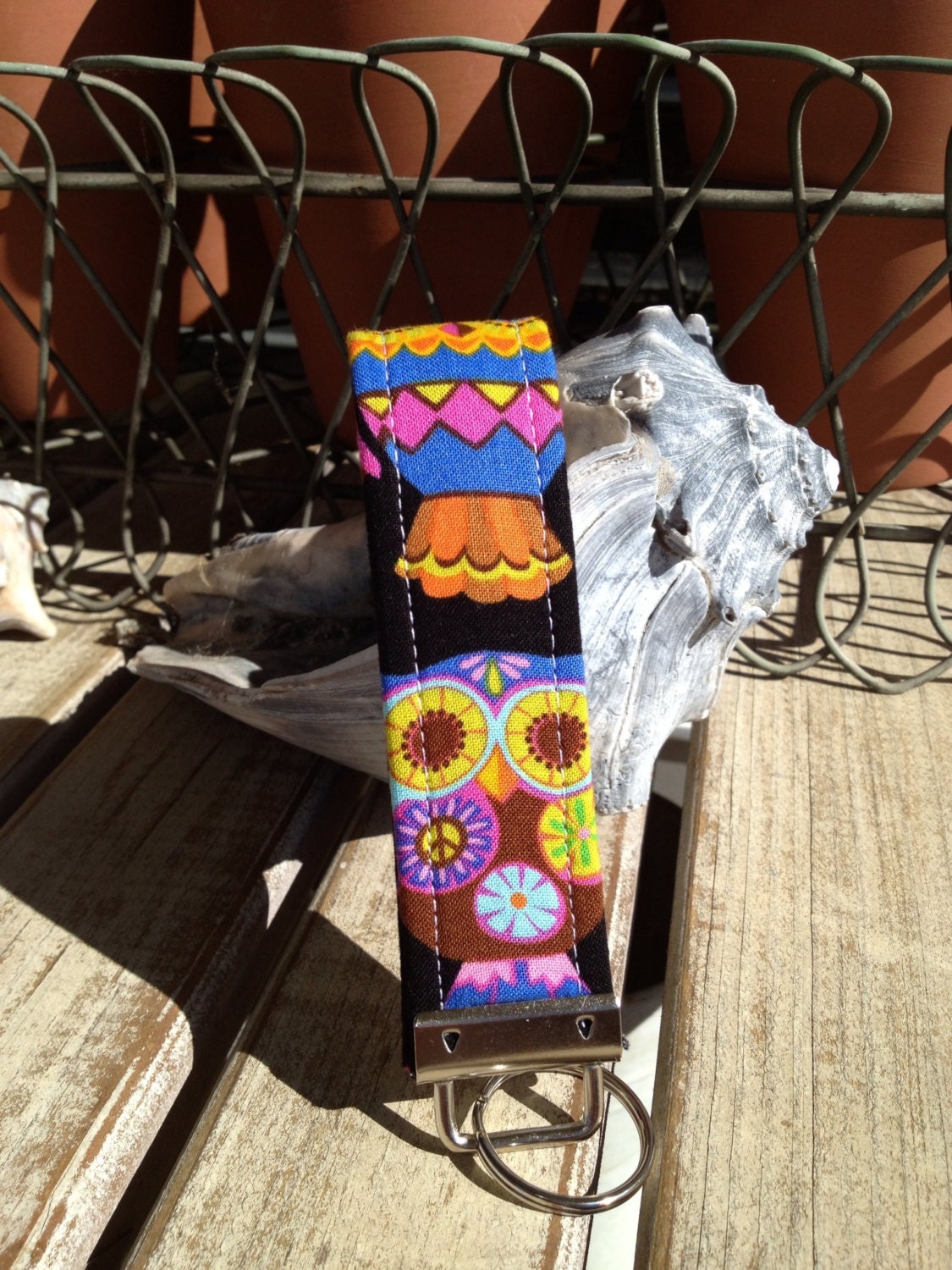 Key Fob - Keylette - Wristlet - Fabric Keychain - Key Ring - Feeling Groovy Owls