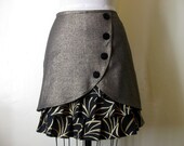 Goldfinger ruffle front skirt Sz 4