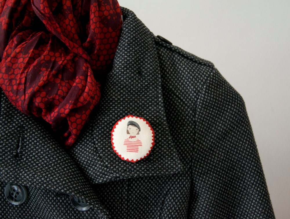 Linette french girl - Cute art brooch in cotton
