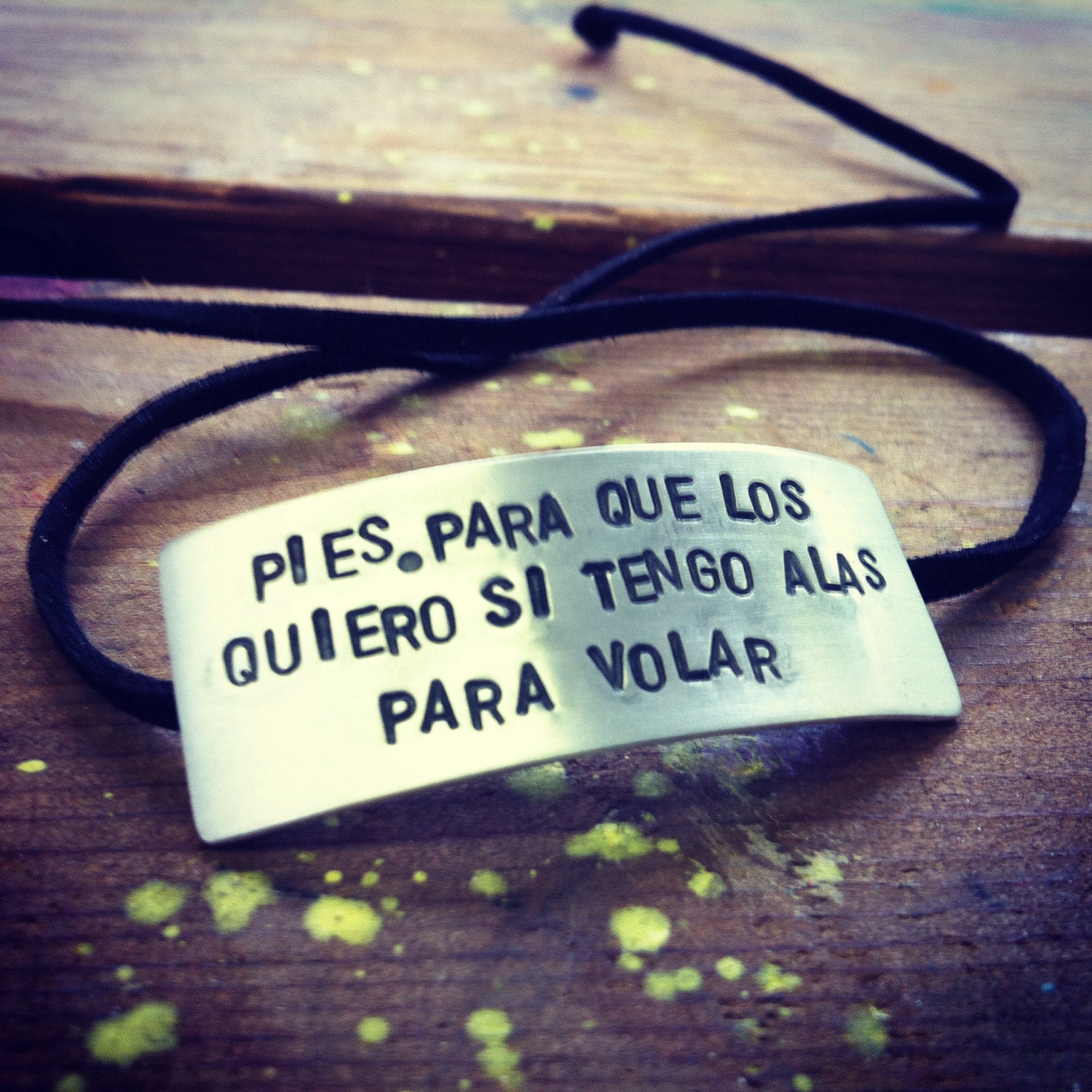 Frida Kahlo Quote Sterling & Suede Bracelet - "Pies, para que los quiero si tengo alas para volar"