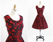 vintage 1950s dress / 50s dress / Red and Black Roses Floral Cotton Dress