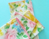 Set of 4 Vintage Floral Napkins/Spring Floral Kitchen/Bright Vintage Kitchen