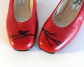 Perfect Pair - VINTAGE res HEELS with hand painted birds on branches
