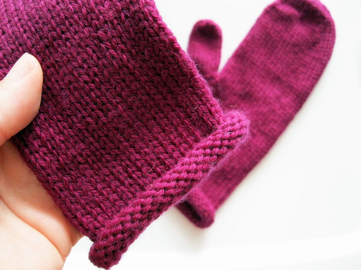 Womens knit mittens, handmade, Winter Fashion, Winter Accessories