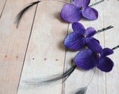 Purple flower bobby pin, feather hair clip set, eggplant flower hair pins, floral clips, hair accessories - Violet whisps