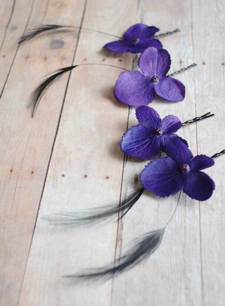 Purple flower bobby pin, feather hair clip set, eggplant flower hair pins, floral clips, hair accessories - Violet whisps