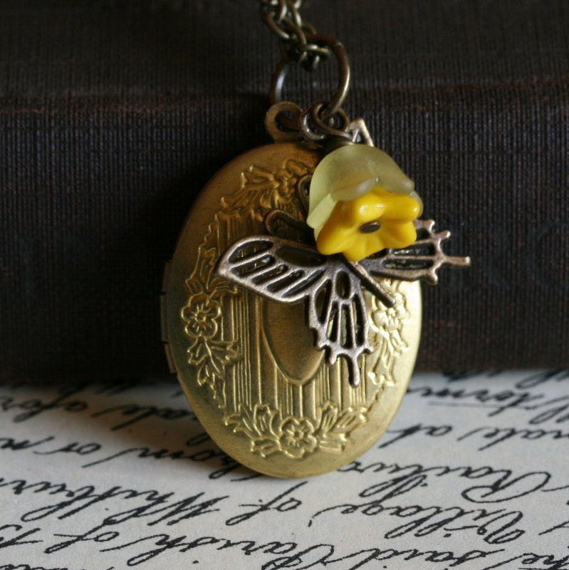 Oval Locket Necklace , Butterfly Pendant , Gold Locket,  Yellow, Flower , Floral Engraved Locket, Vintage Style Jewelry - Summer Meadow