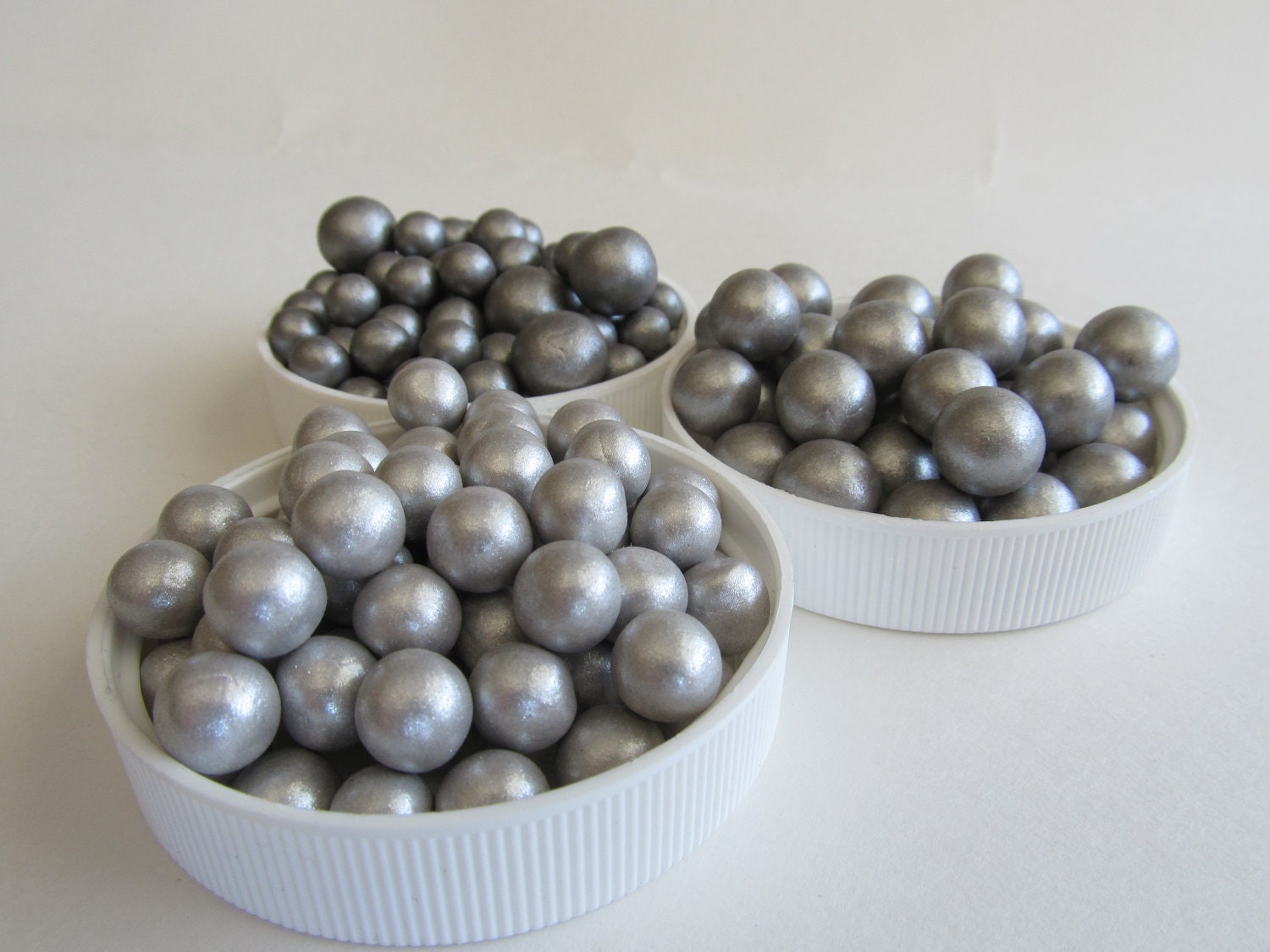 Edible Fondant Pearls - Shiny Silver Shades - Platinum - Silver - Gunmetal Silver 10mm qty 100 pearls, Cake Decoration Cupcake Topper