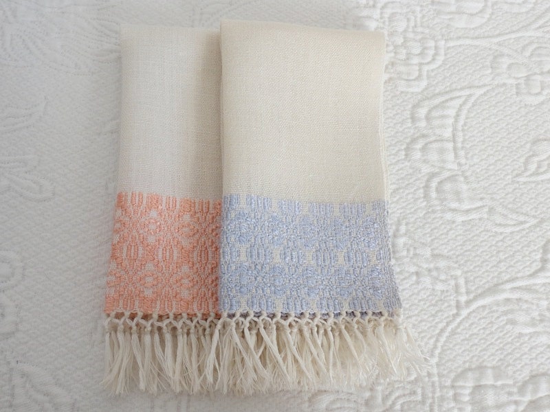 Pair of Vintage 1930's Linen Fingertip Towels - Hand Embroidered - Mint Condition