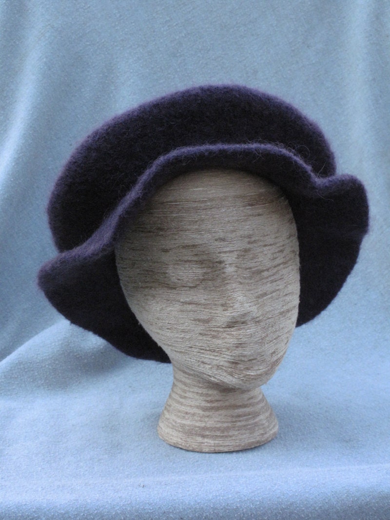 Thistle Elizabethan Flatcap