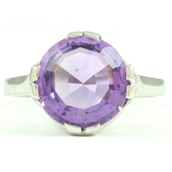 Vintage  amethyst ring over 4 carat in platinum