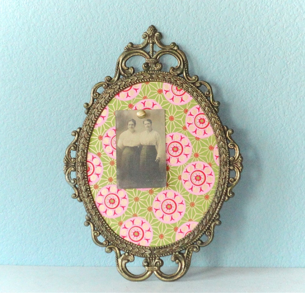 Magnet Board in Vintage Ornate Frame